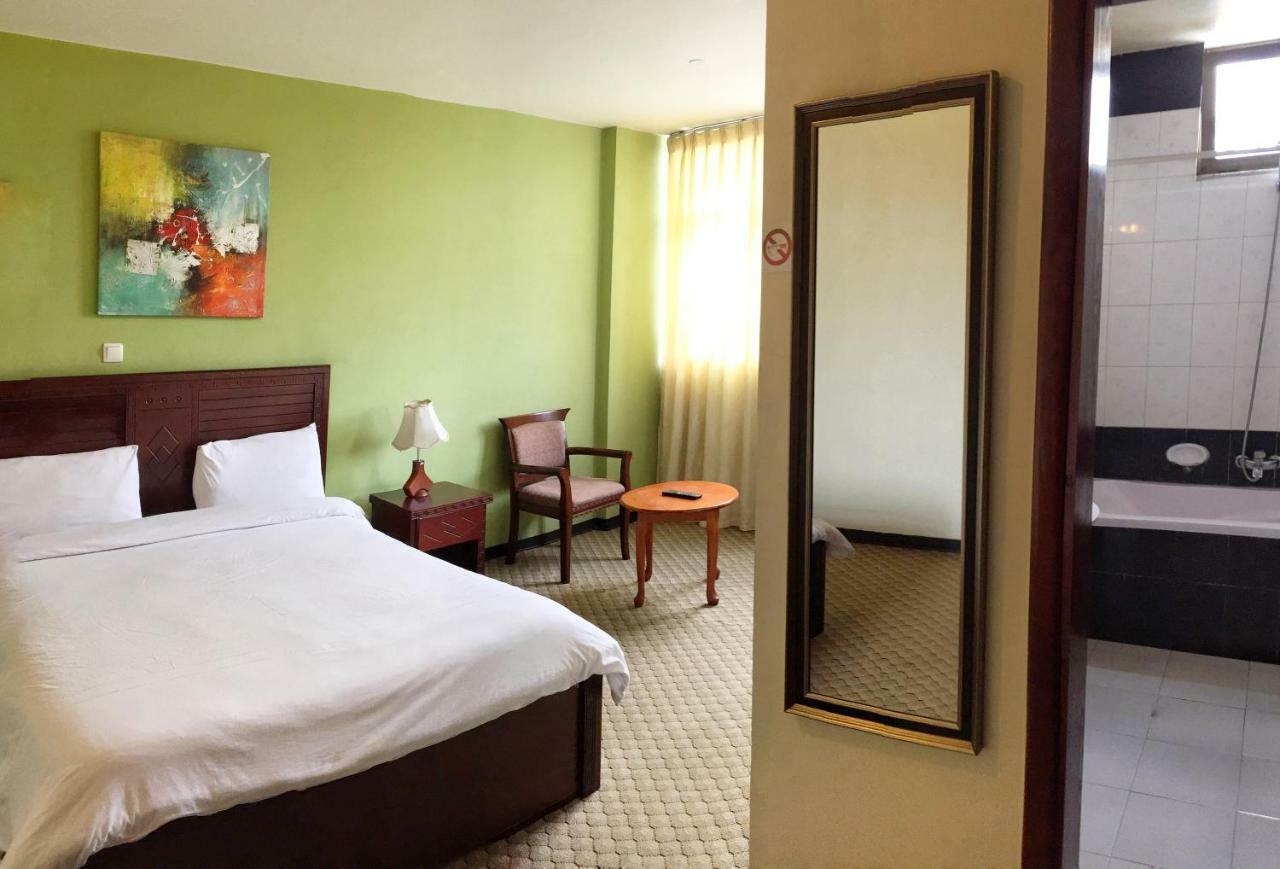 Top Ten Hotel Addis Ababa Exterior photo
